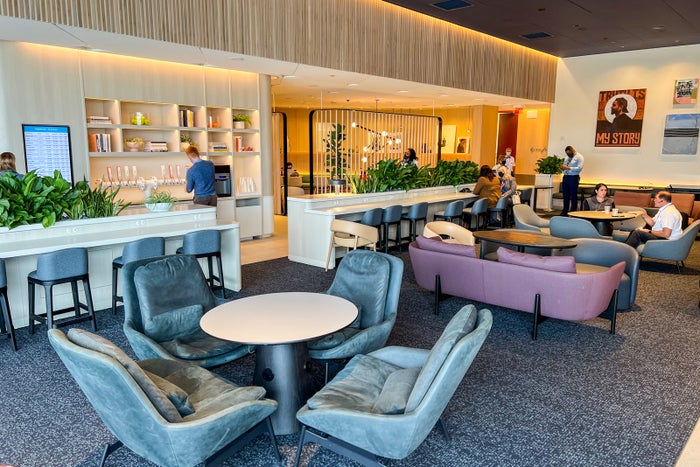 Which airport lounge should you use at Dallas airport?