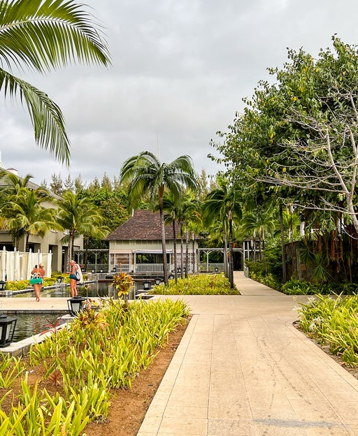 The complete guide to earning Marriott elite status with credit cards