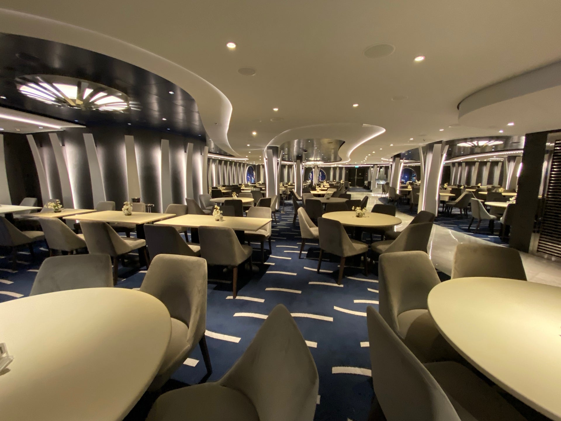 msc seashore yacht club dining room