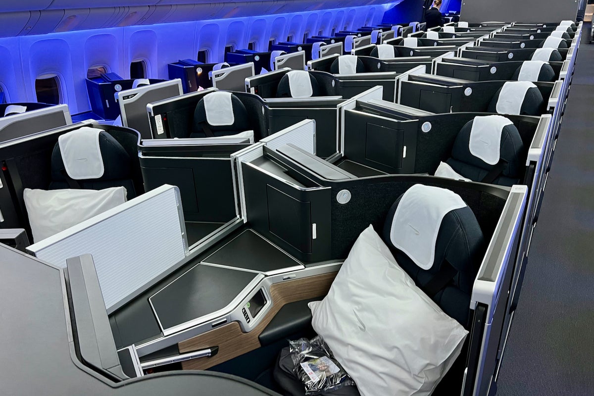 4 versions of Avios When to use Aer Lingus, Qatar Airways, Iberia and