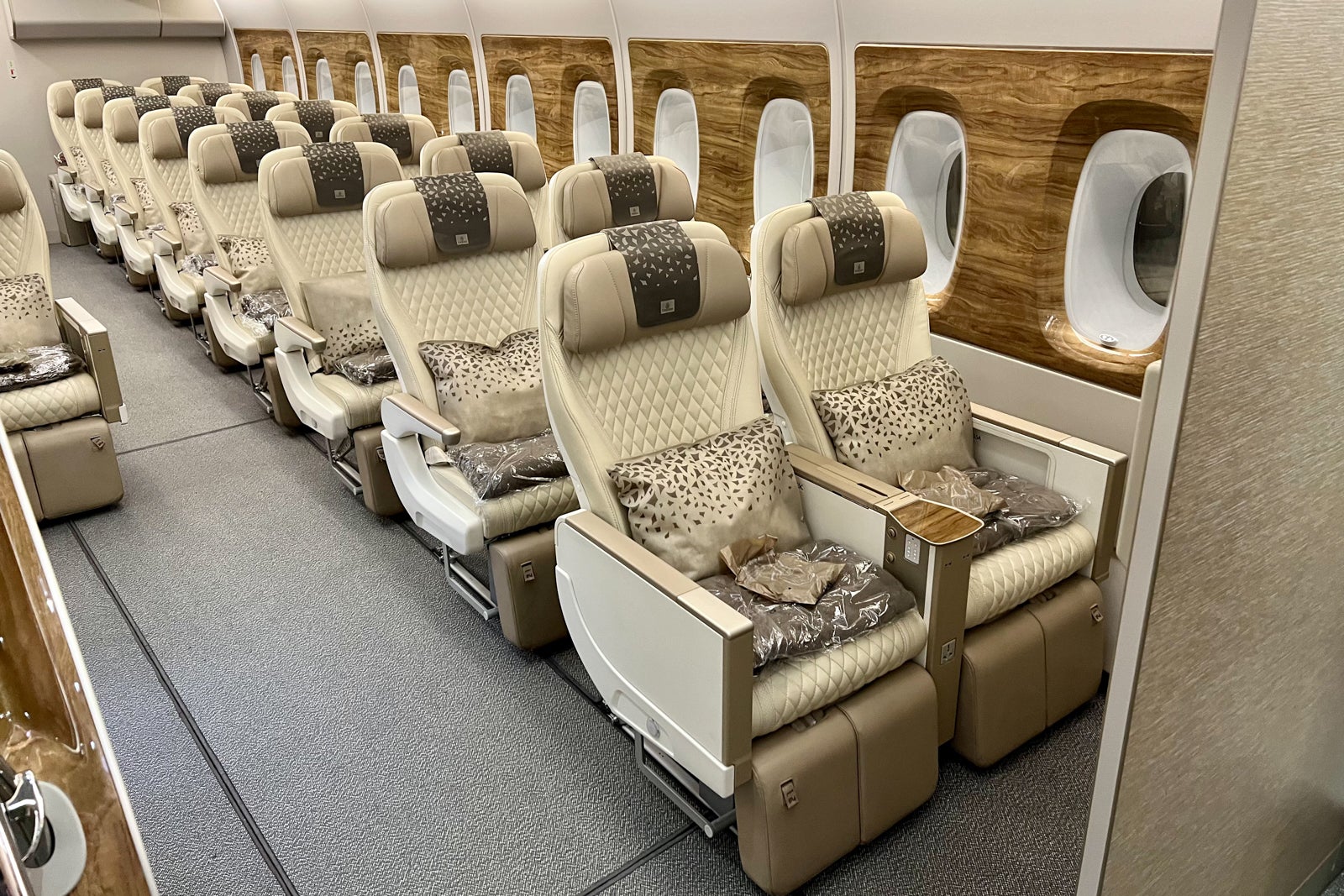 emirates-is-bringing-its-new-premium-economy-experience-to-the-us-the