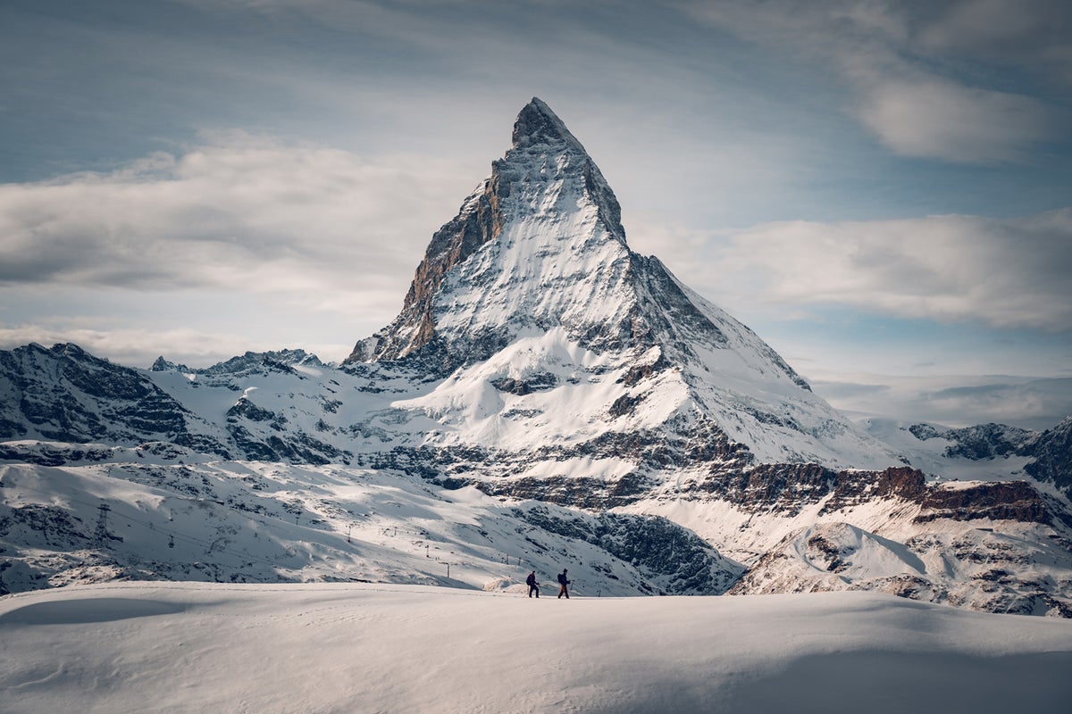 Switzerland ditches some travel restrictions to save its ski season ...