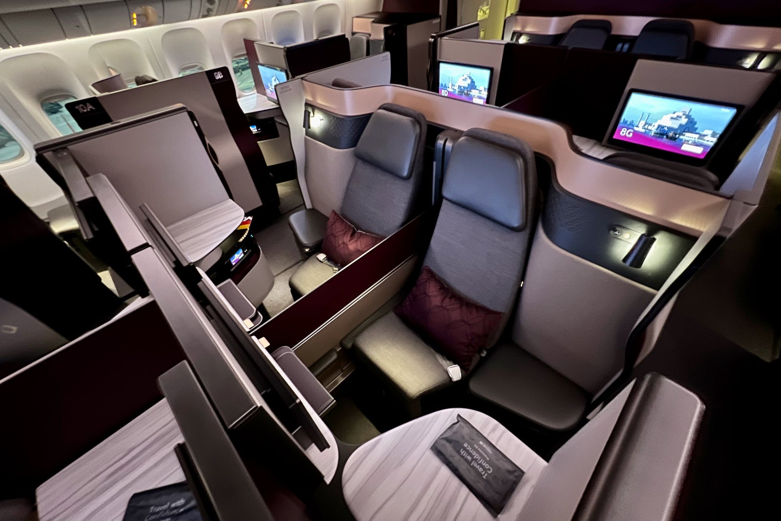 Qatar Airways бизнес 787 8 Qsuite