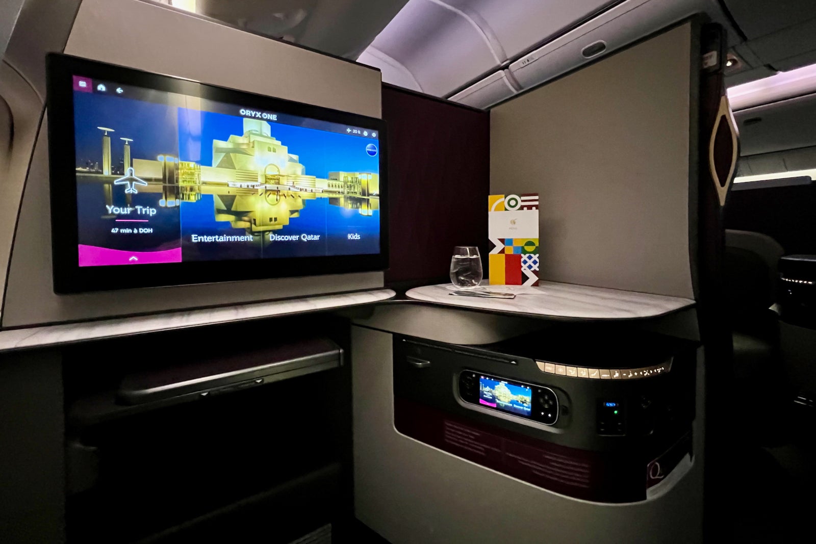 How Qatar Airways New 787 9 Business Class Compares To Qsuite