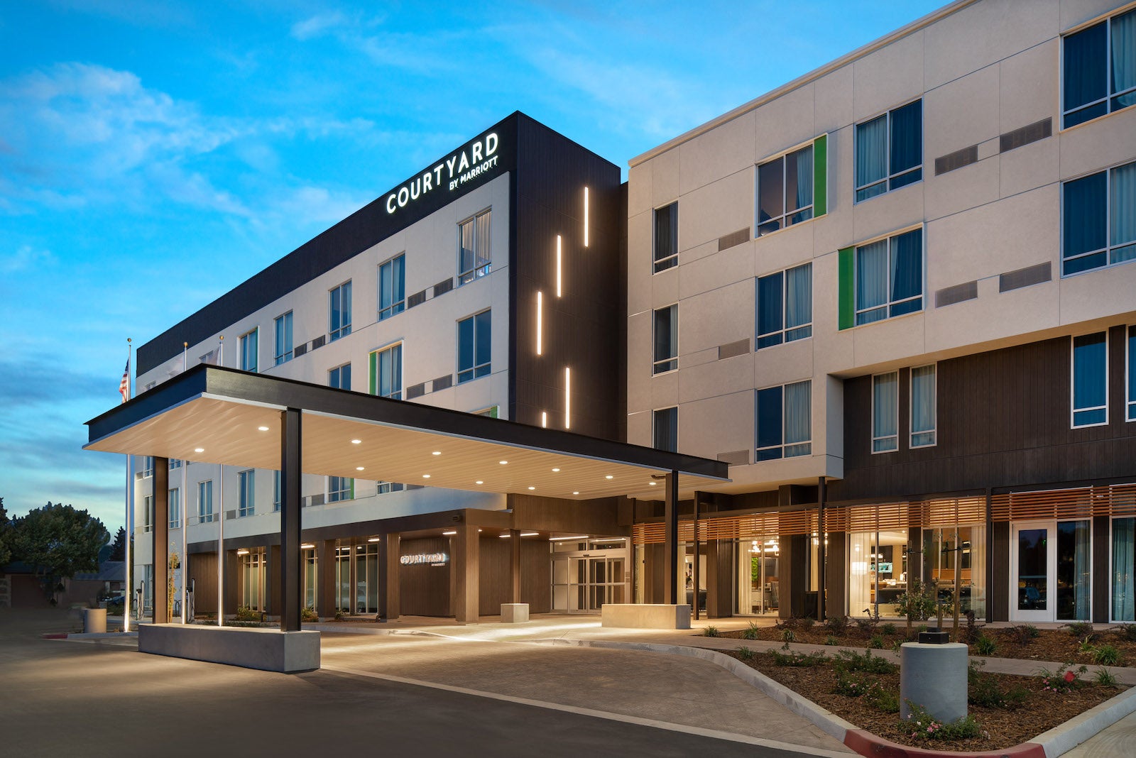 exterior of courtyard by marriott hotel
