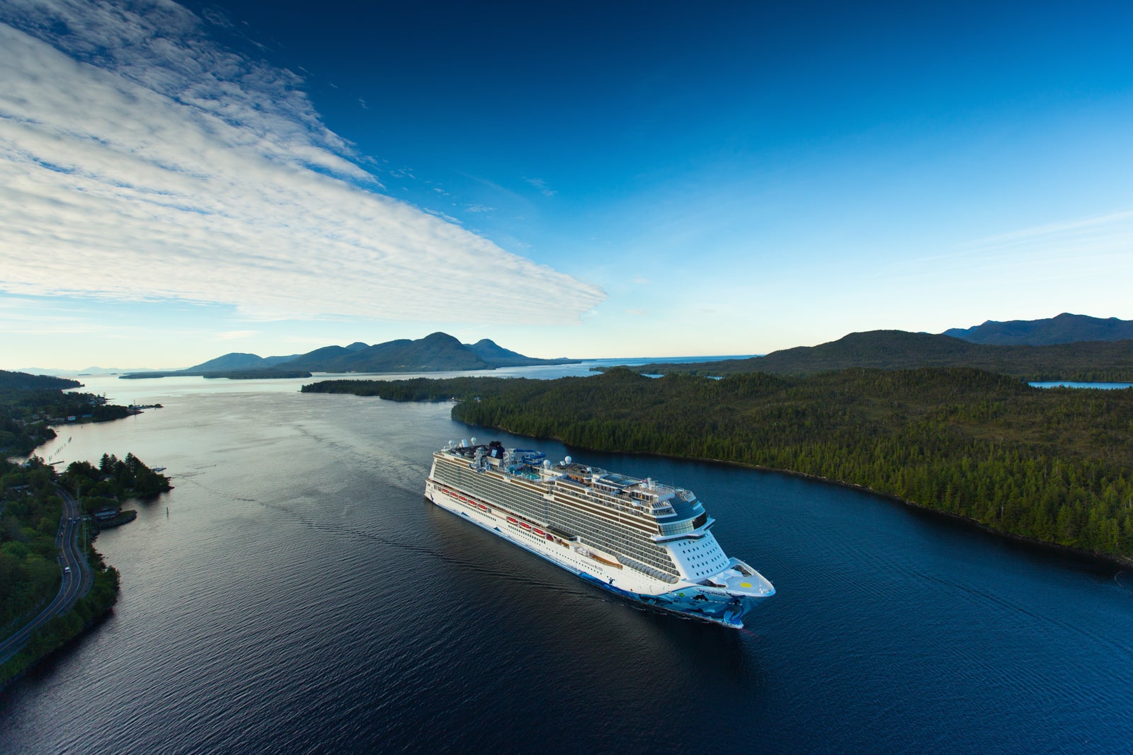 norwegian cruise line internet access