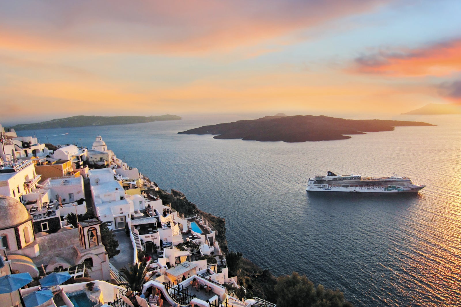 Norwegian Jade cruise ship sailing the Greek islands