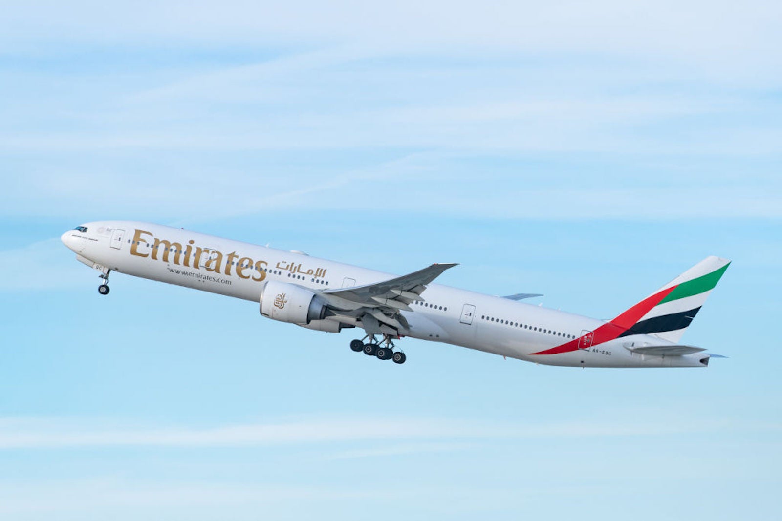 Emirates Boeing 777 taking off from LAX