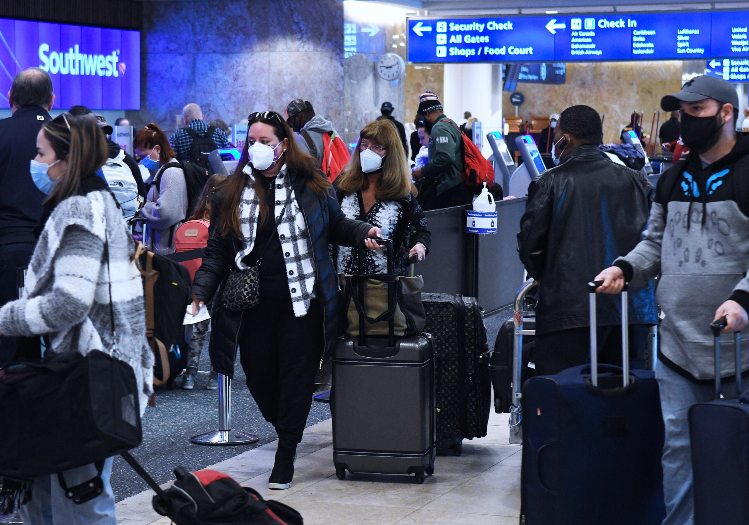 Things To Do If Your Flight Is Delayed The Points Guy   GettyImages 1237406901 Scaled 