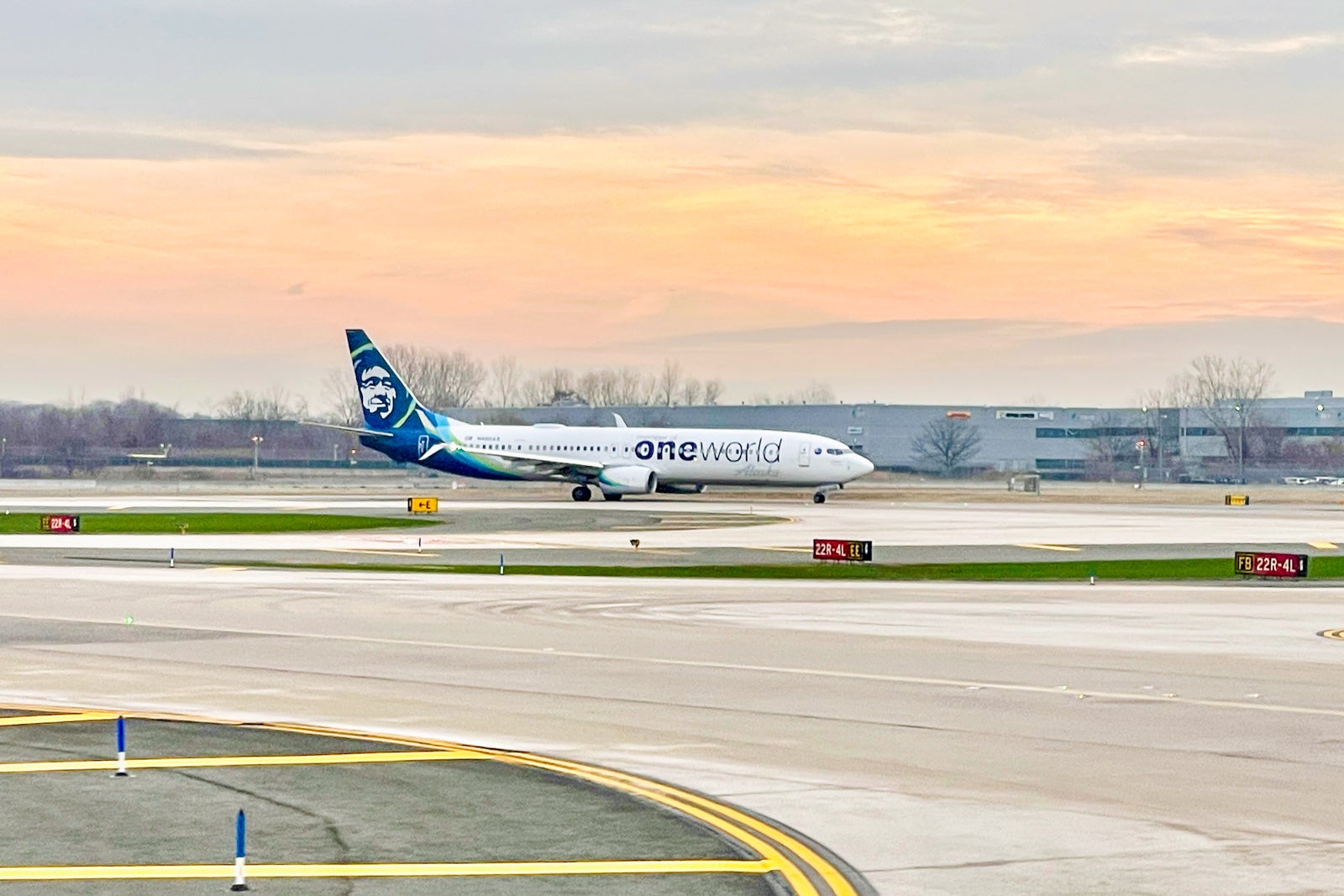 Alaska Airlines Oneworld alliance livery