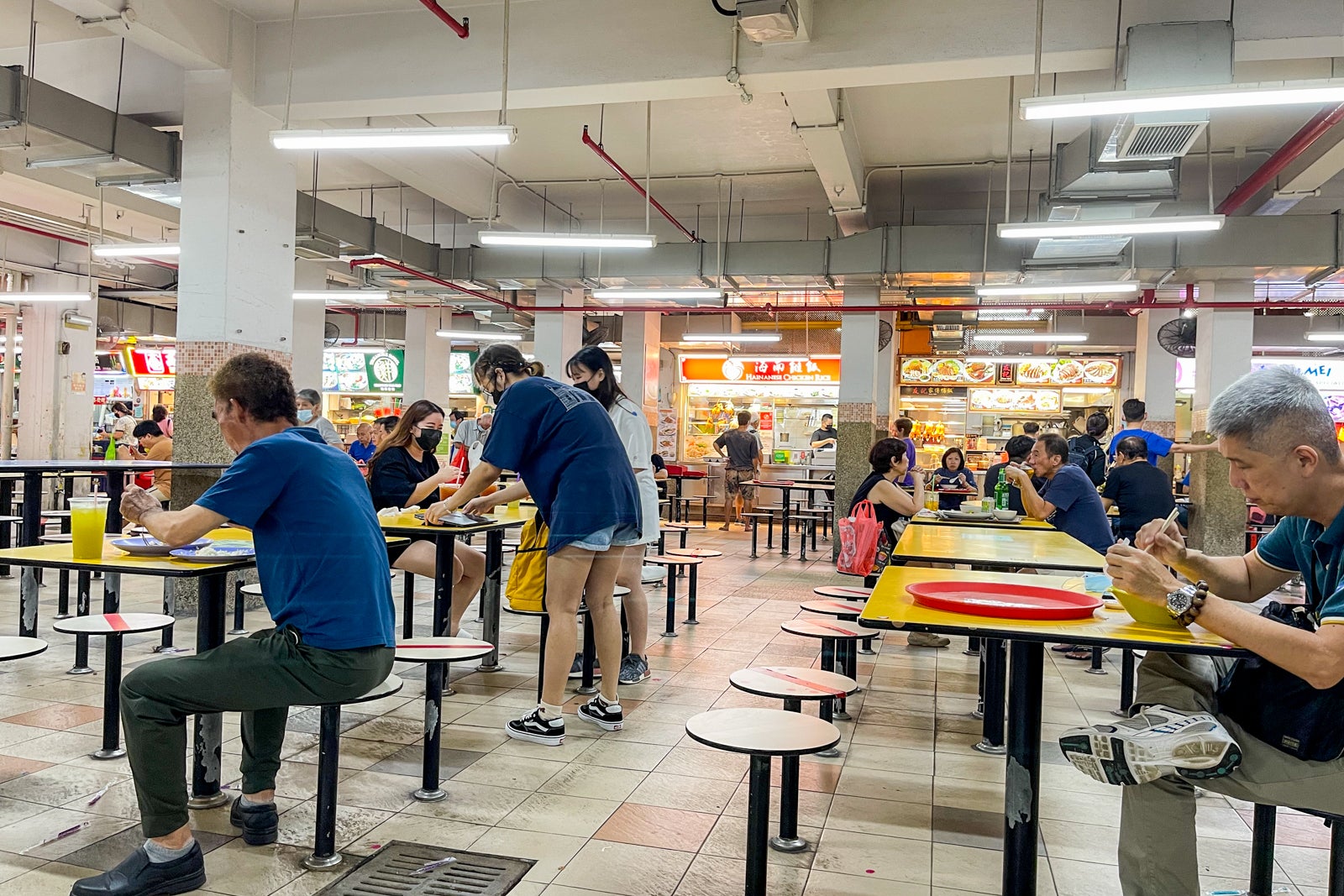 Everything you need to know about Singapore's street food scene - The  Points Guy