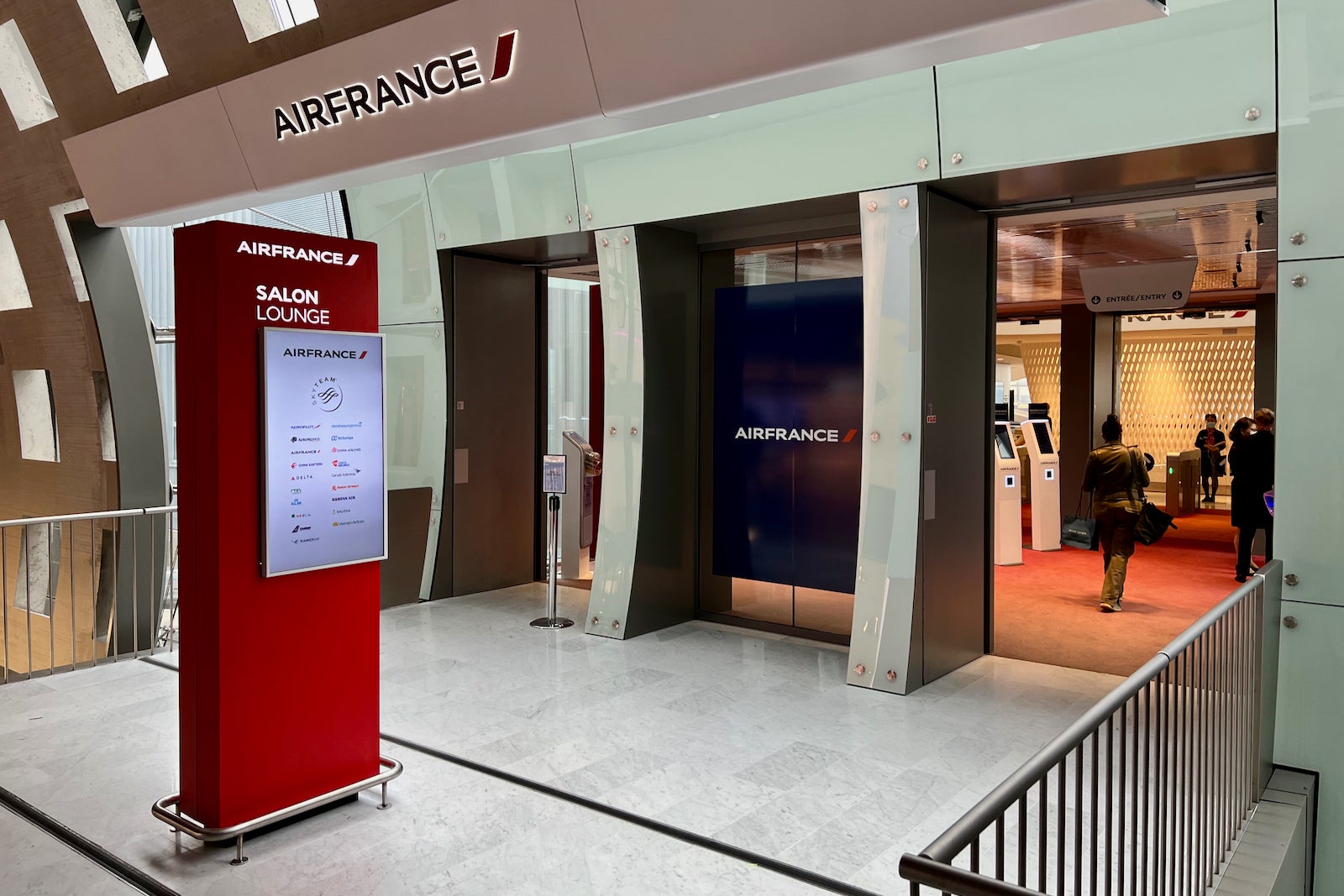 Inside Air France's new and much improved 2story lounge in Paris The