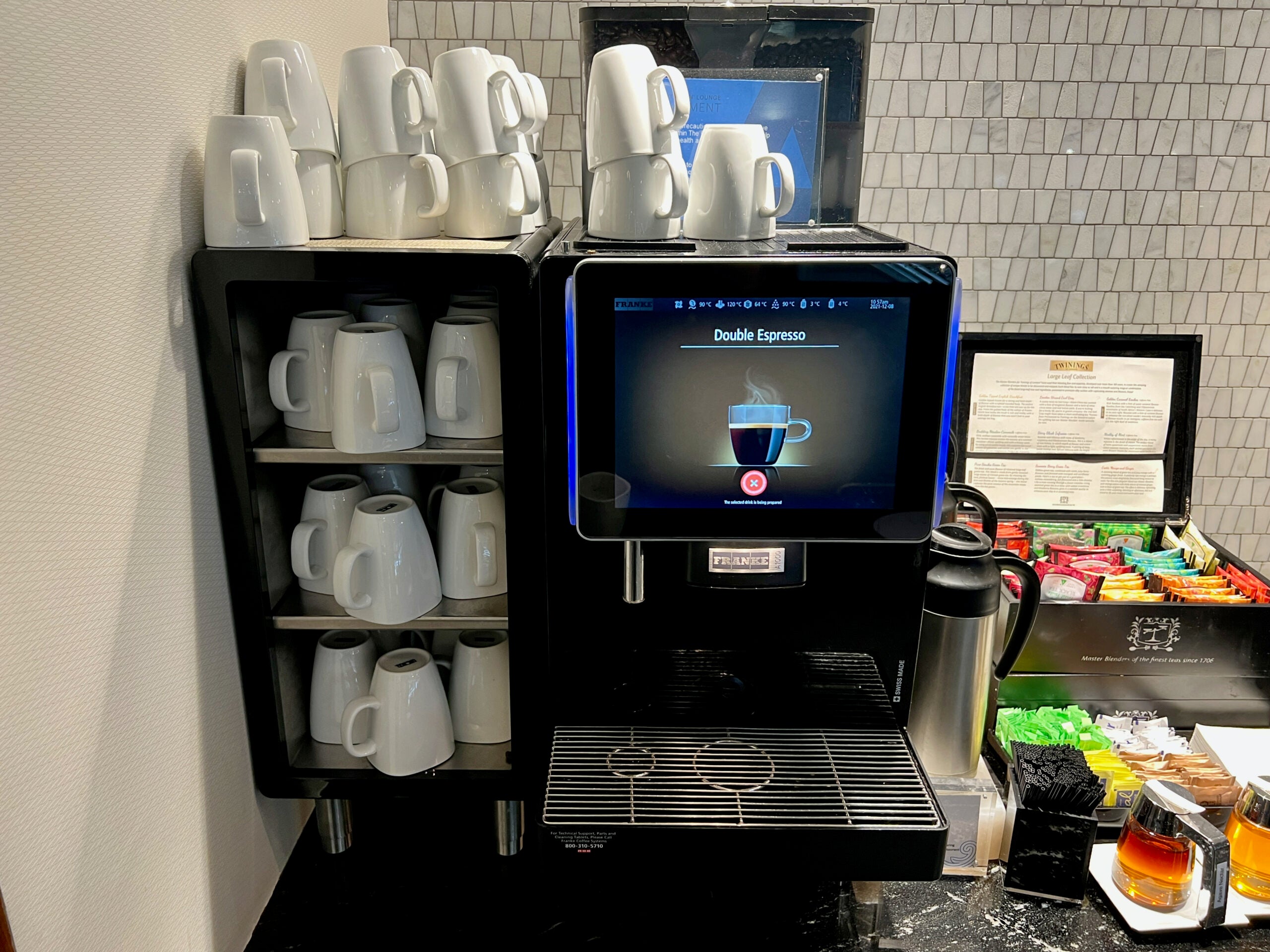 Amex lounge DFW espresso machine