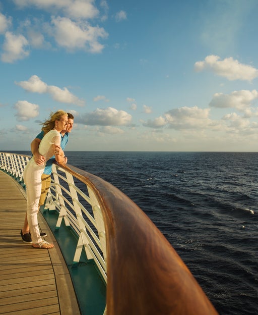 Is it better to book a cruise through a travel agent? We say yes