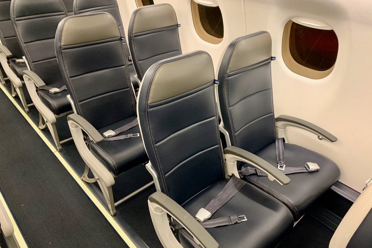 Why my favorite first-class seat is surprisingly on a regional jet ...