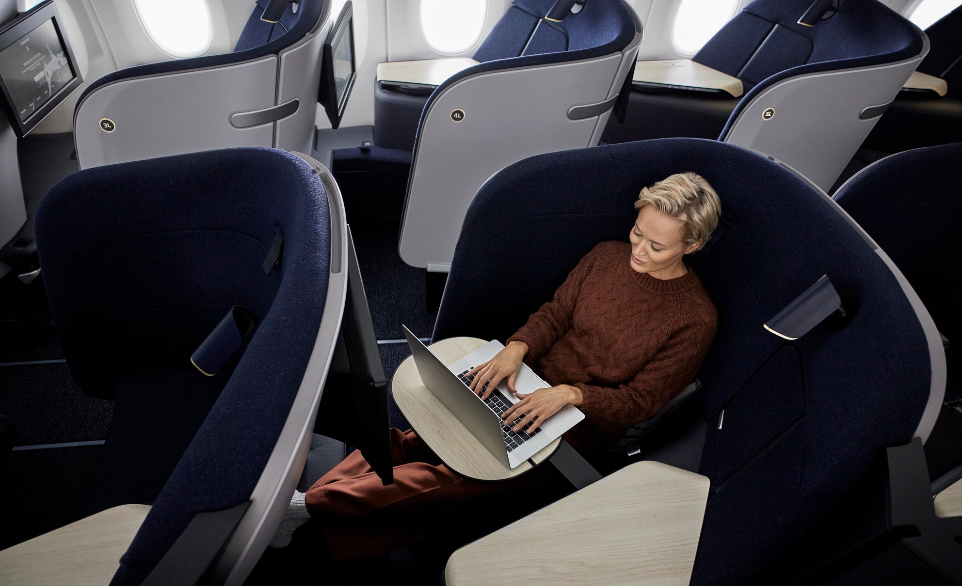 Finnair Launches New Business Class Seat And First Ever Premium Economy