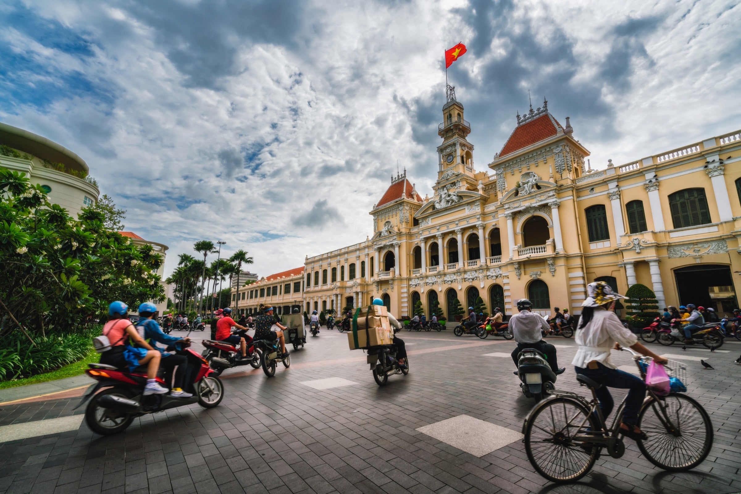 The best ways to use points and miles to fly from the US to Vietnam - The Points Guy