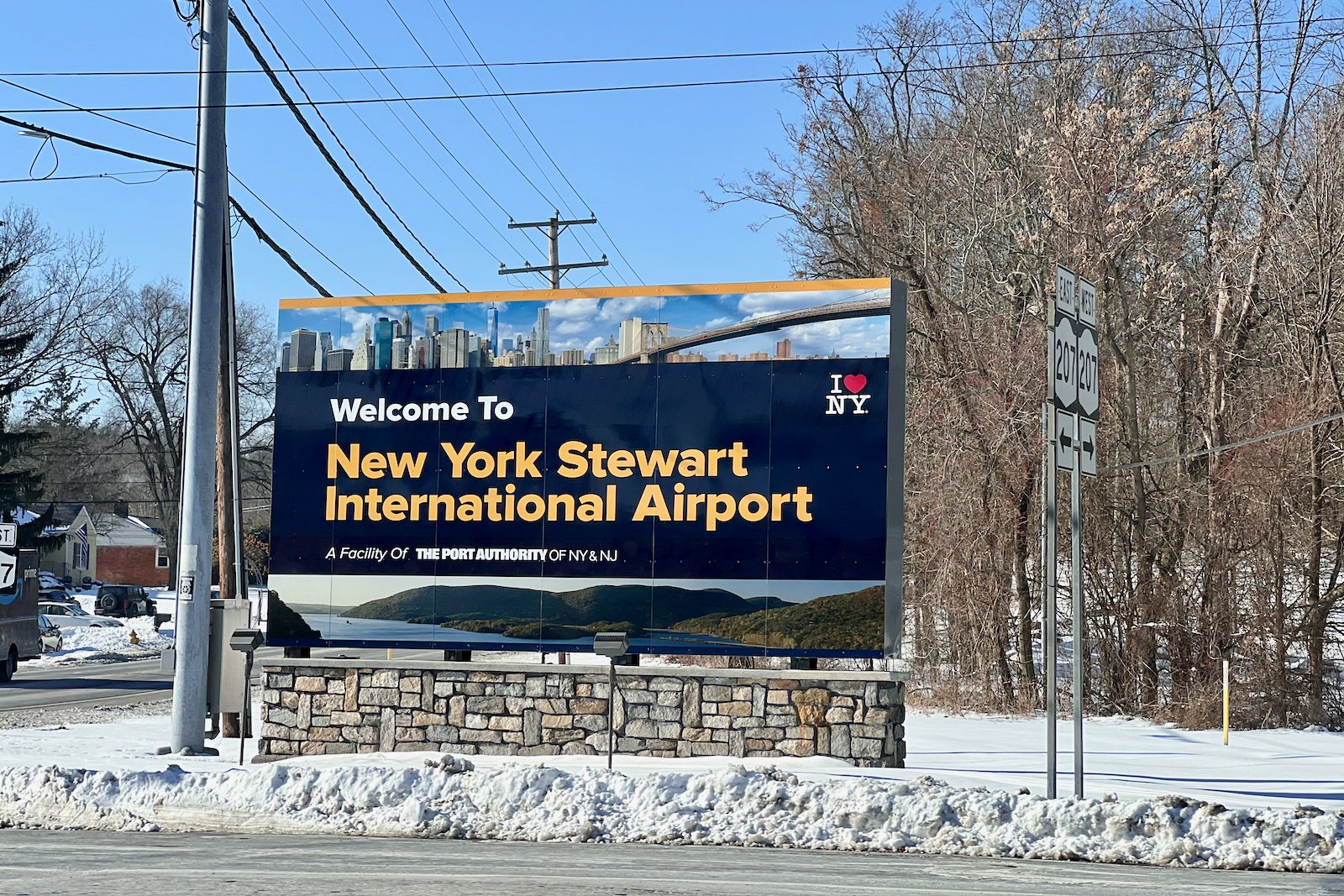 charlotte to new york stewart international airport