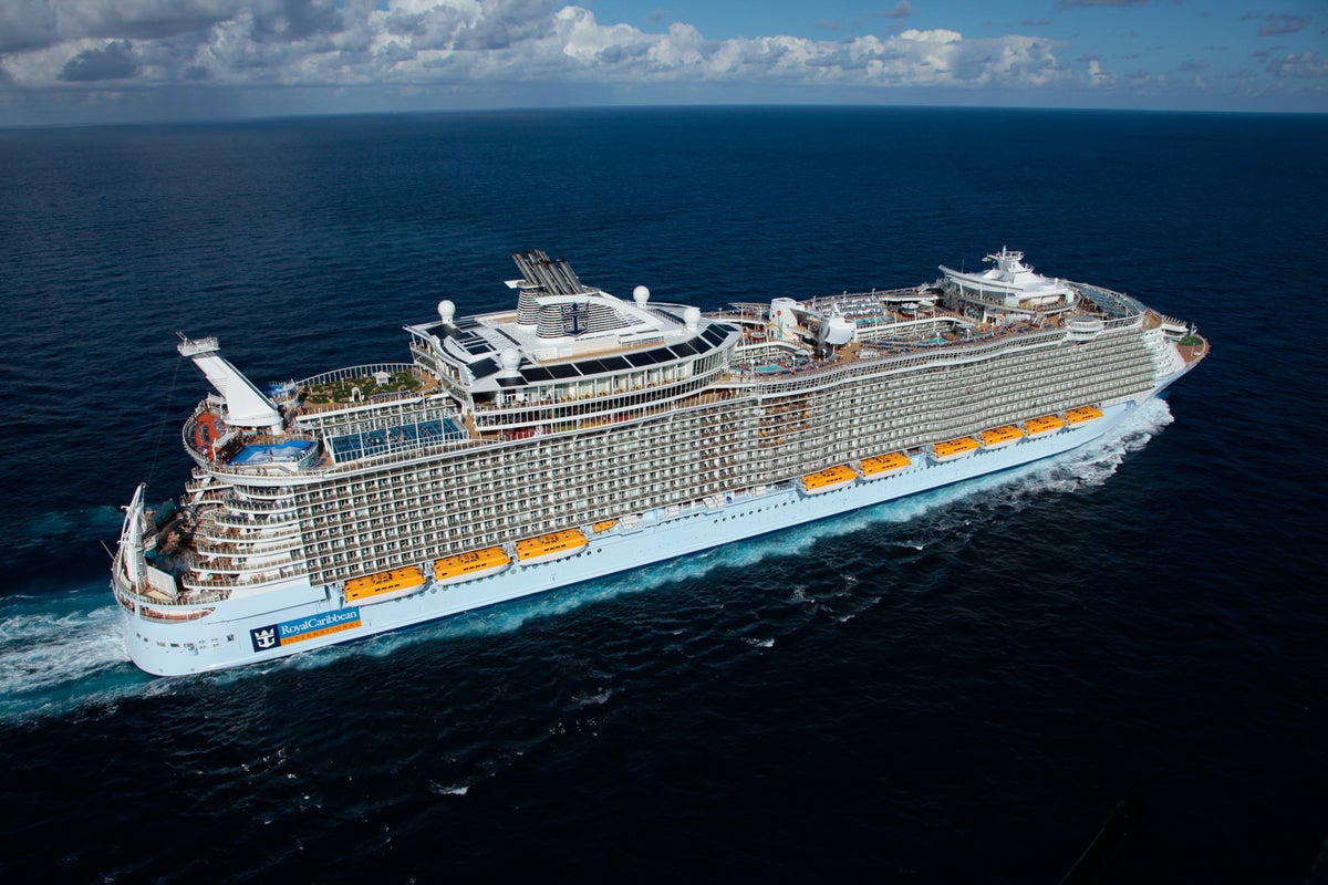 Royal Caribbean cruise ships ranked by size from biggest to smallest ...