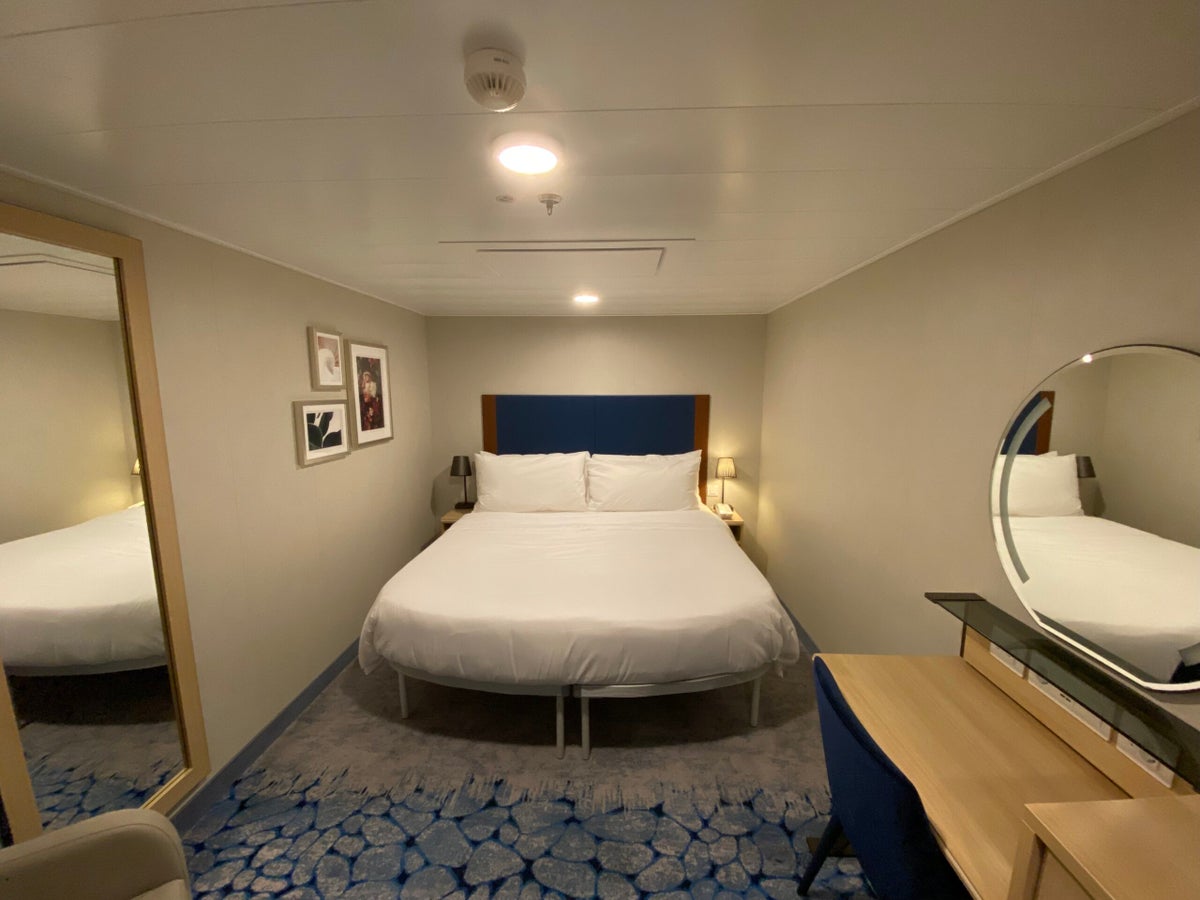 Wonder of the Seas: Inside, balcony and suite cruise cabins compared ...