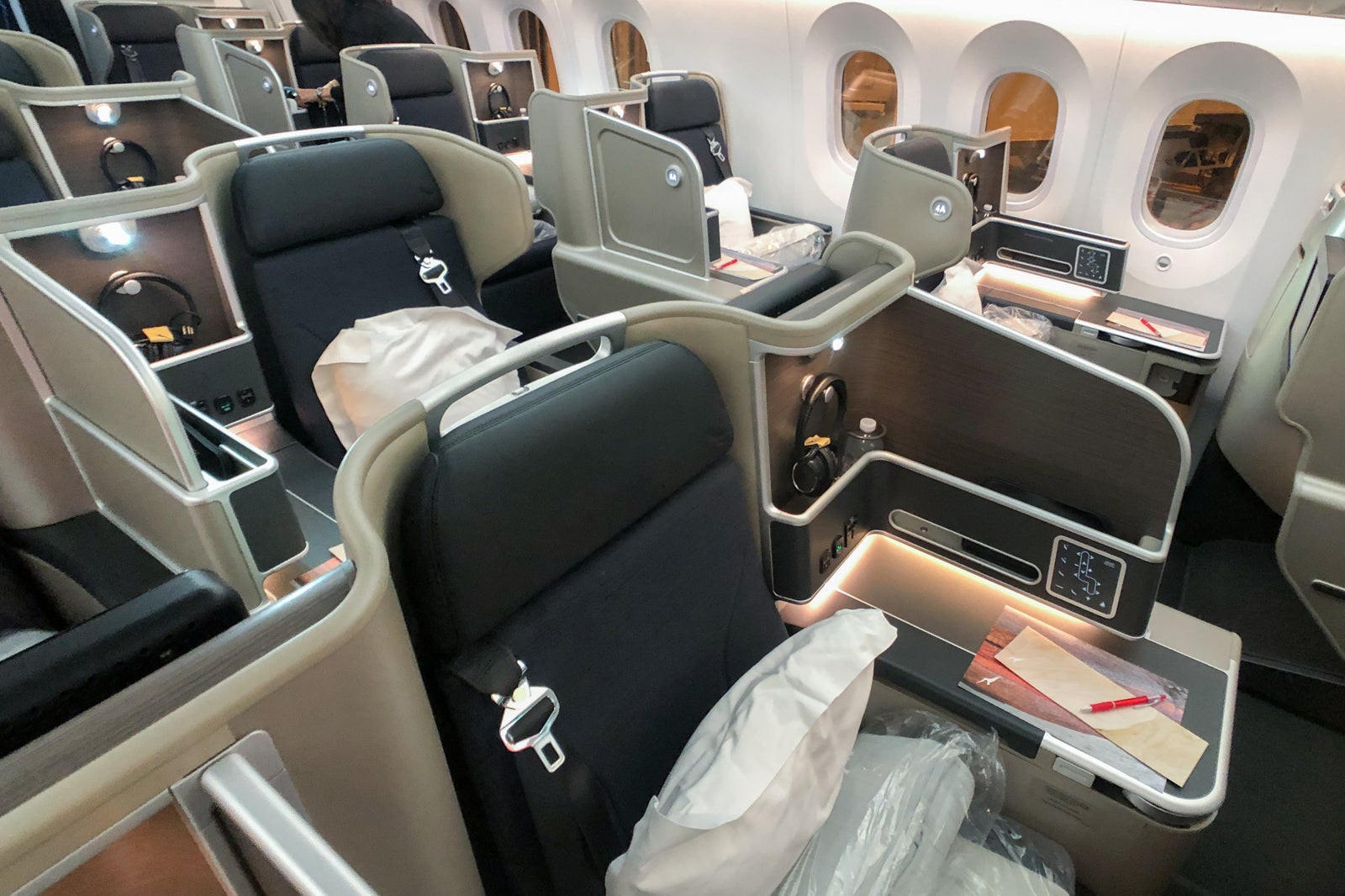 qantas business class