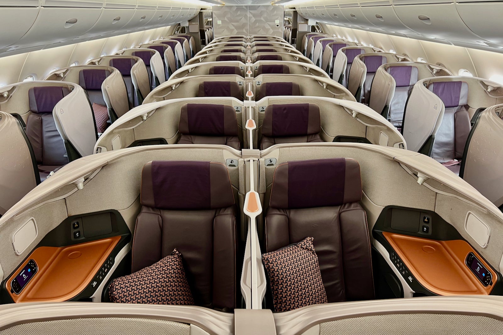Singapore Airlines New Airbus A380 Business Class