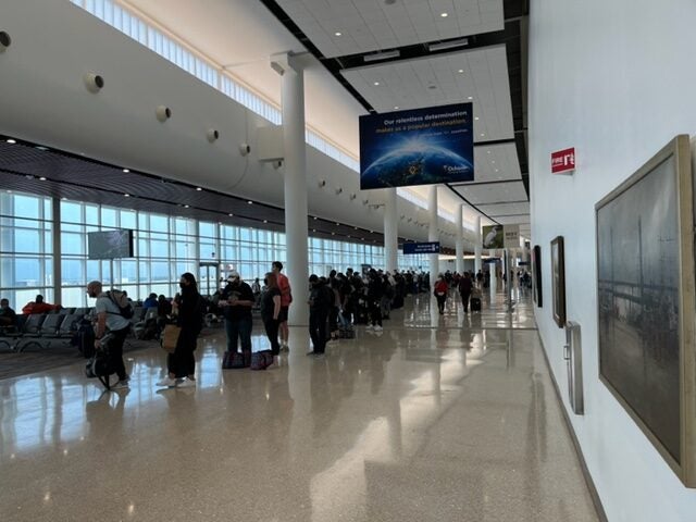long lines at New Orleans airport