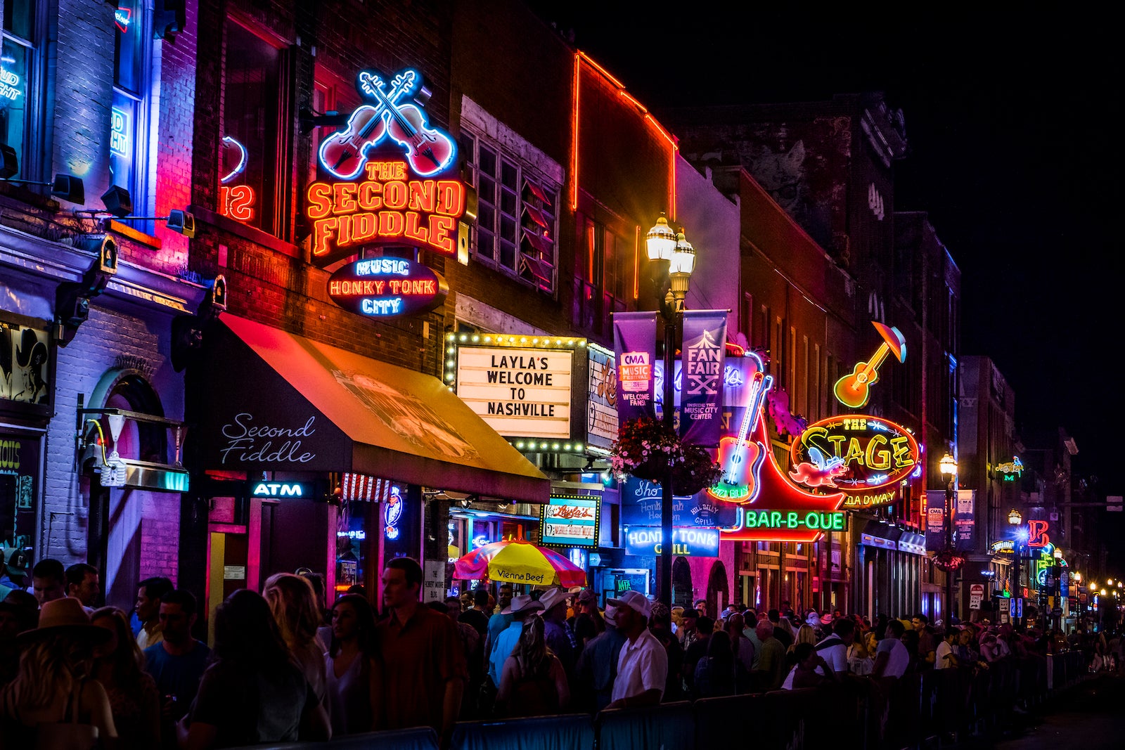 neon lights and signs on Nashville street