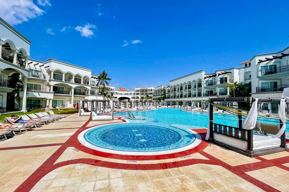 hilton playa del carmen booking