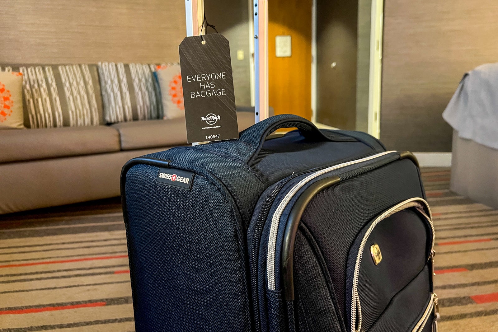 Luggage with luggage tag