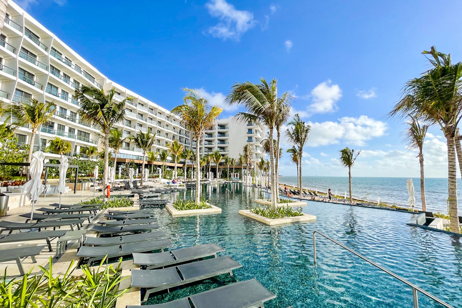 Review: Hilton Cancun, an All-Inclusive Resort - The Points Guy