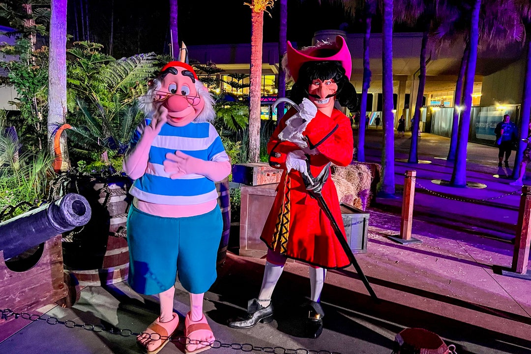 Your guide to Moonlight Magic, a free afterhours event for DVC members