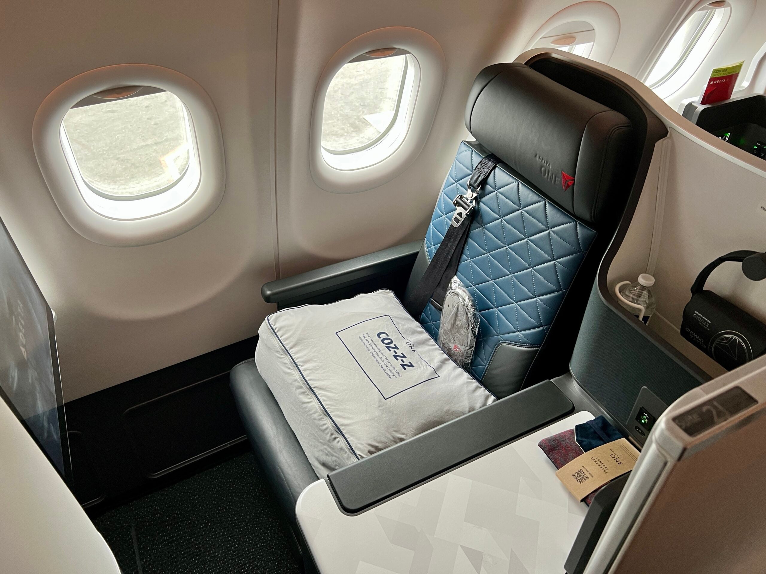 Delta One A330-900neo suite