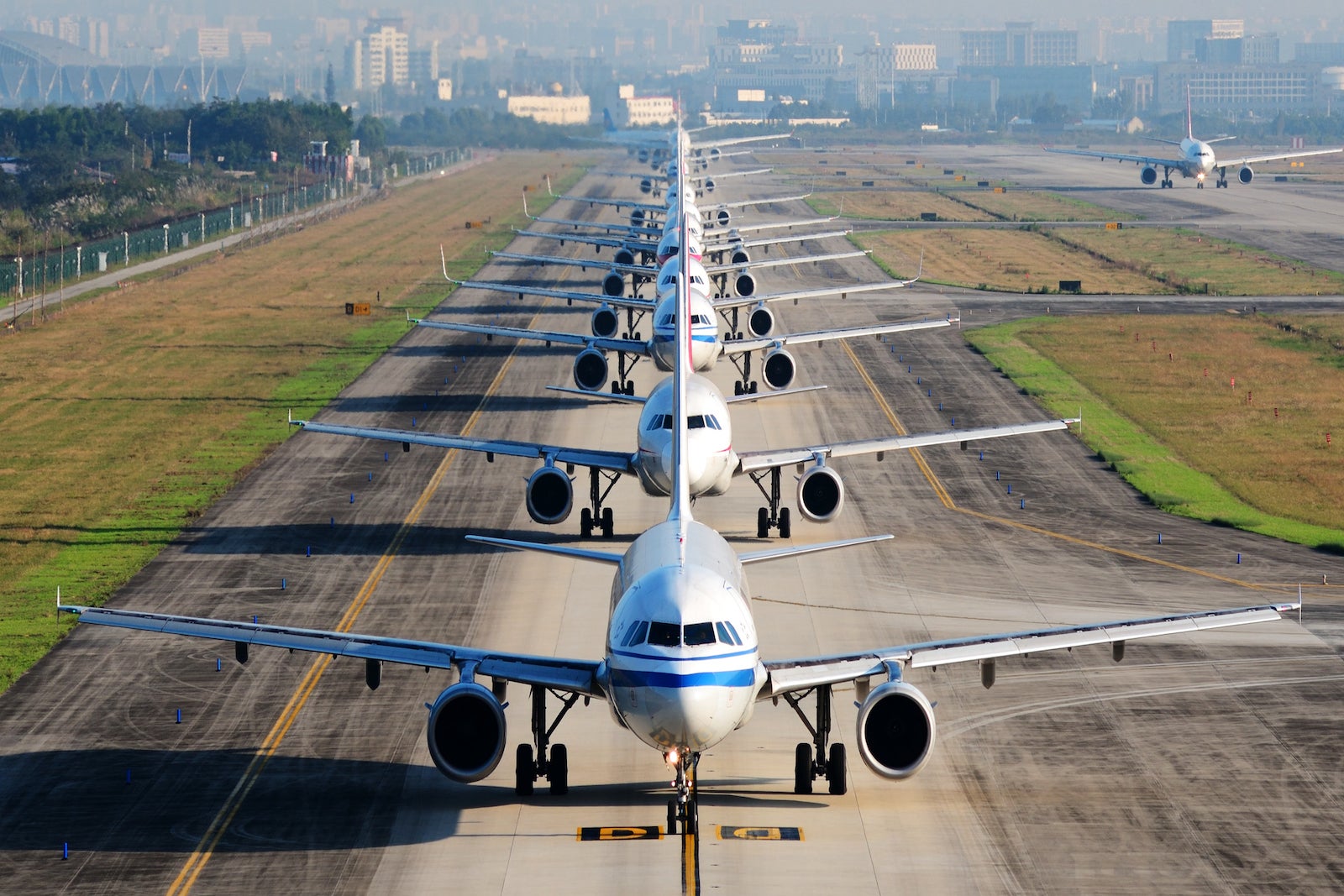 planes on runway