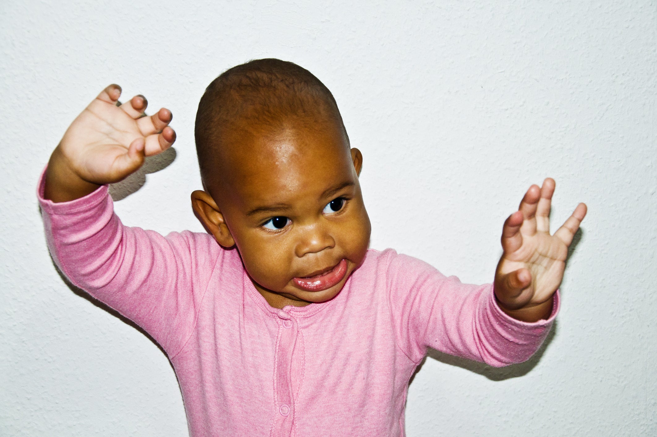 how-to-take-your-baby-s-passport-photo