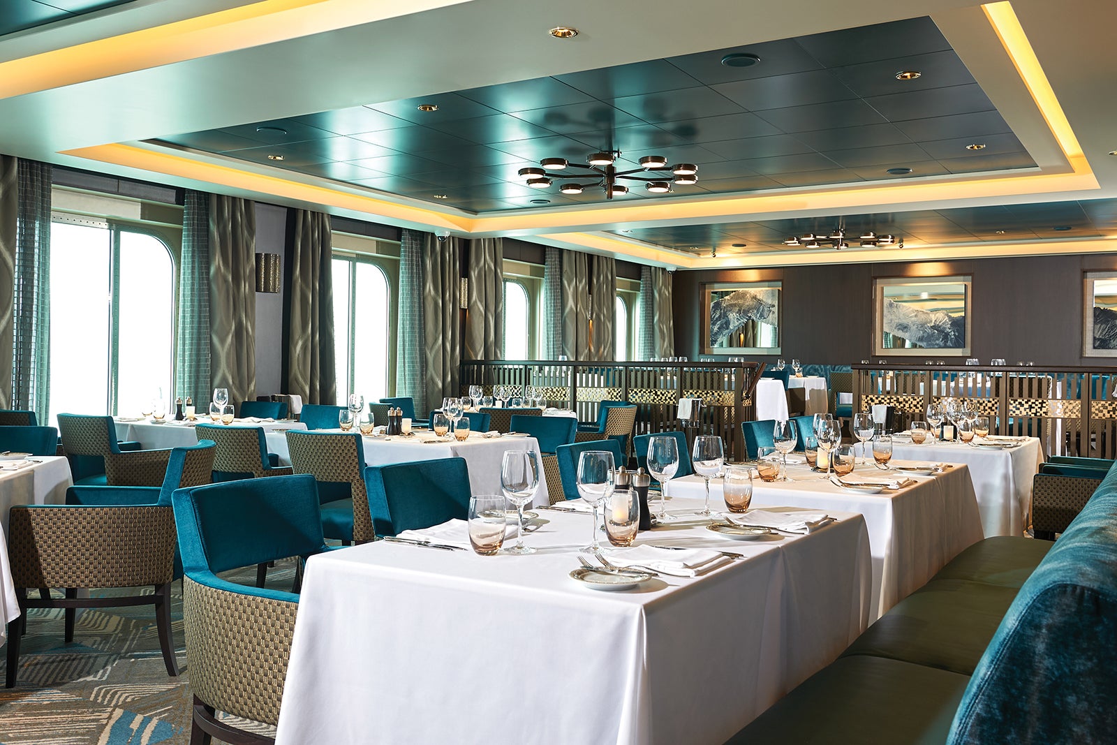 cruise ship dining options