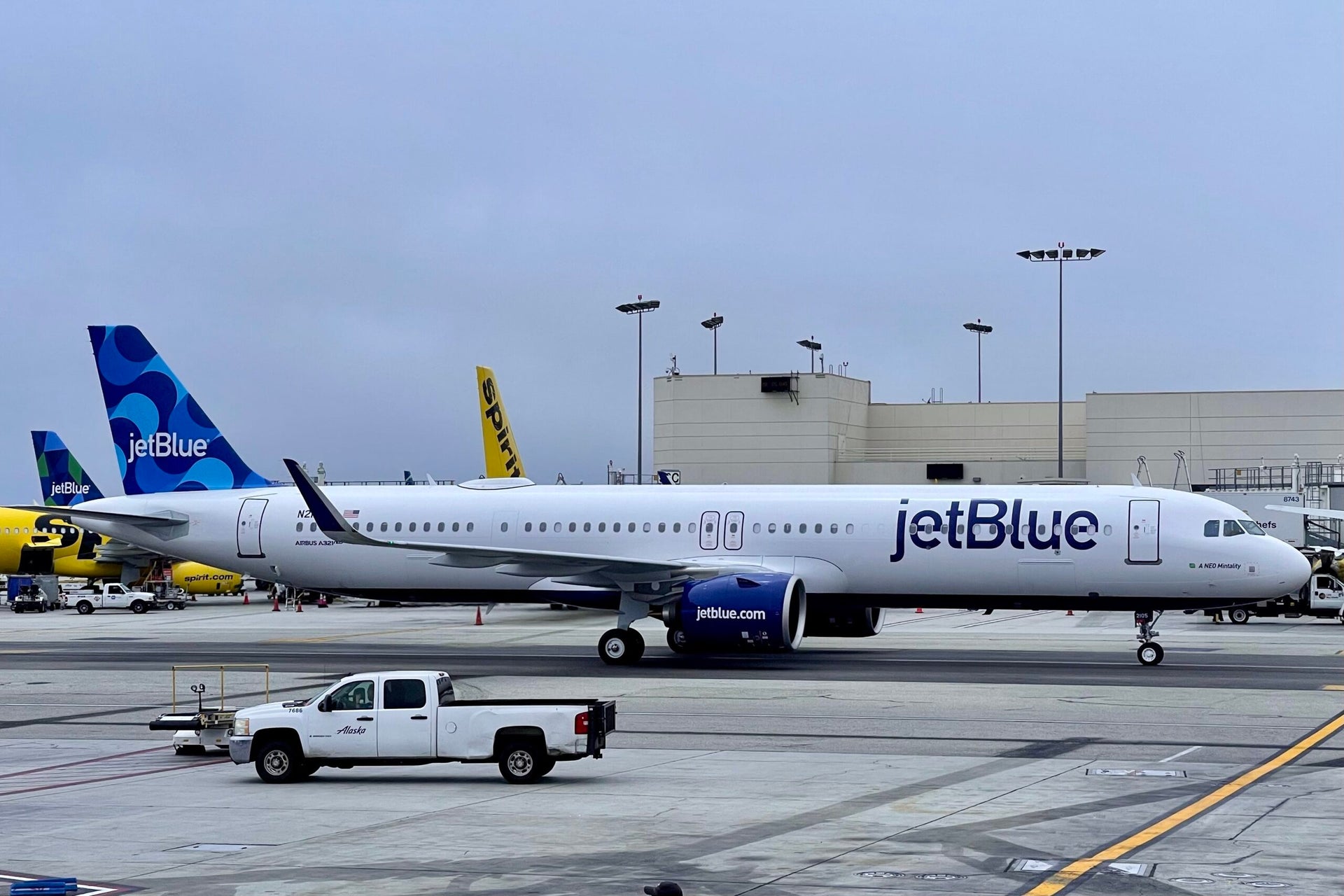 jetblue-baggage-fees-and-how-to-avoid-paying-them-the-points-guy