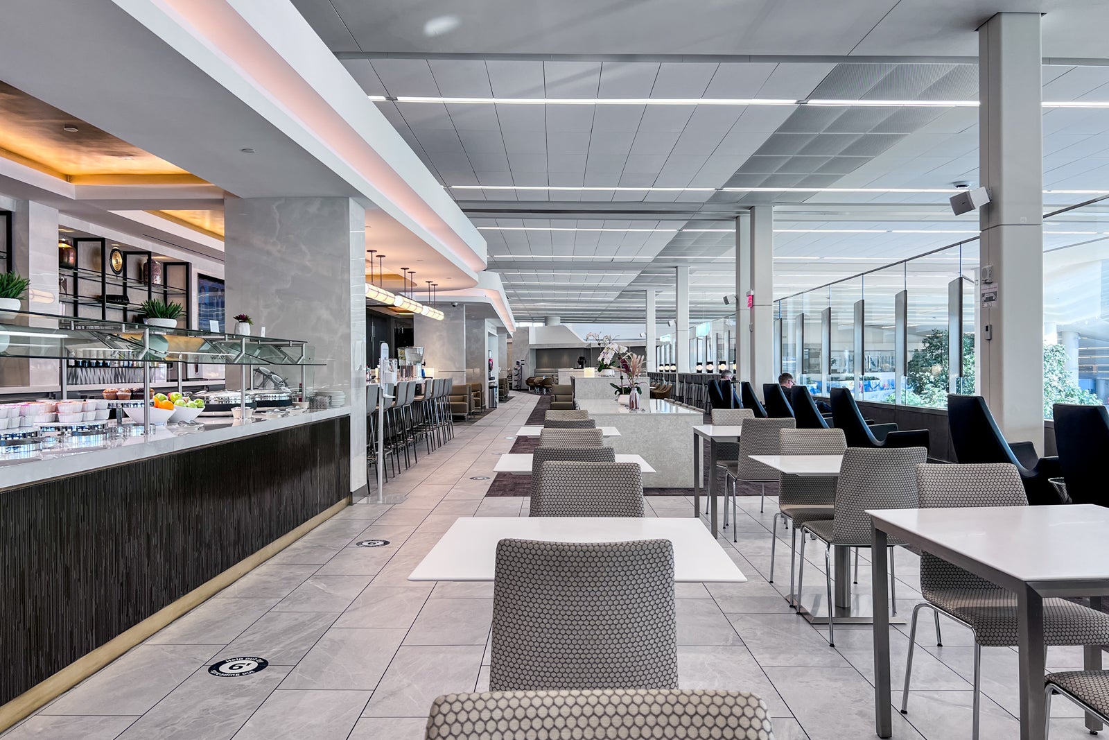 Best airport lounges at LaGuardia — and how you can get inside The