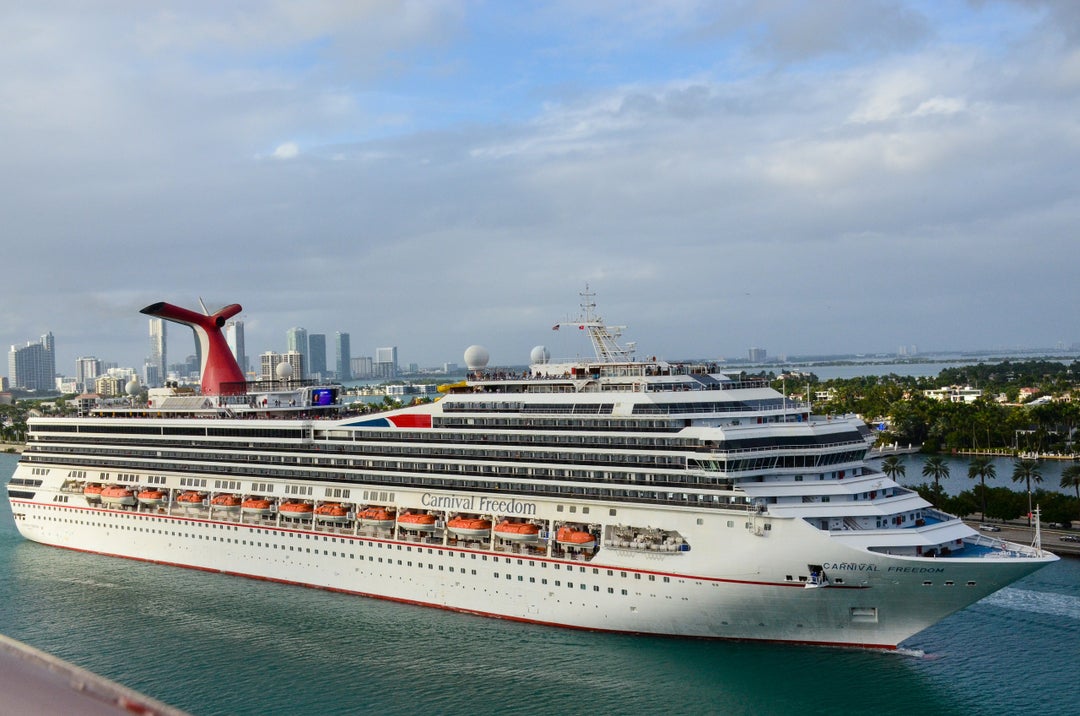 Carnival cruise ships by size: Largest Carnival cruise ships, biggest ...