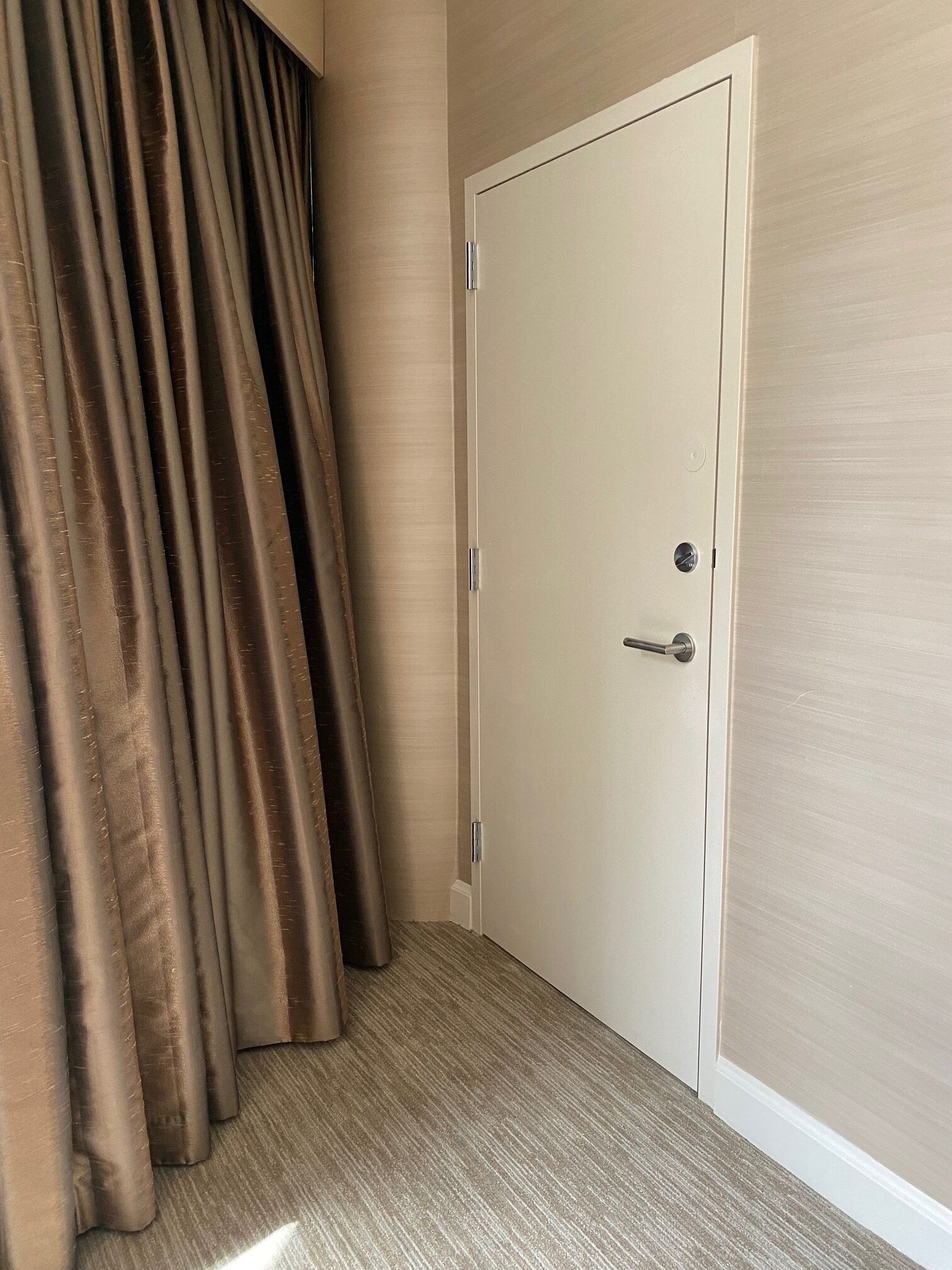 Connecting Rooms - Book Adjoining Rooms Now with Hilton