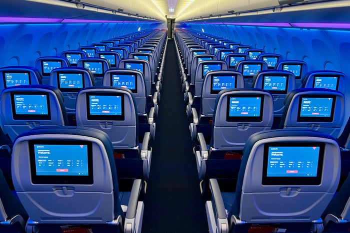 First Look Inside Deltas Newest Jet The Airbus A321neo