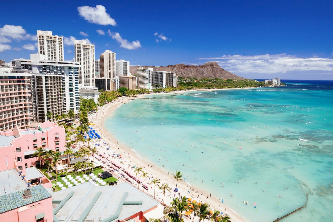 best way to see hawaii cruise or hotel