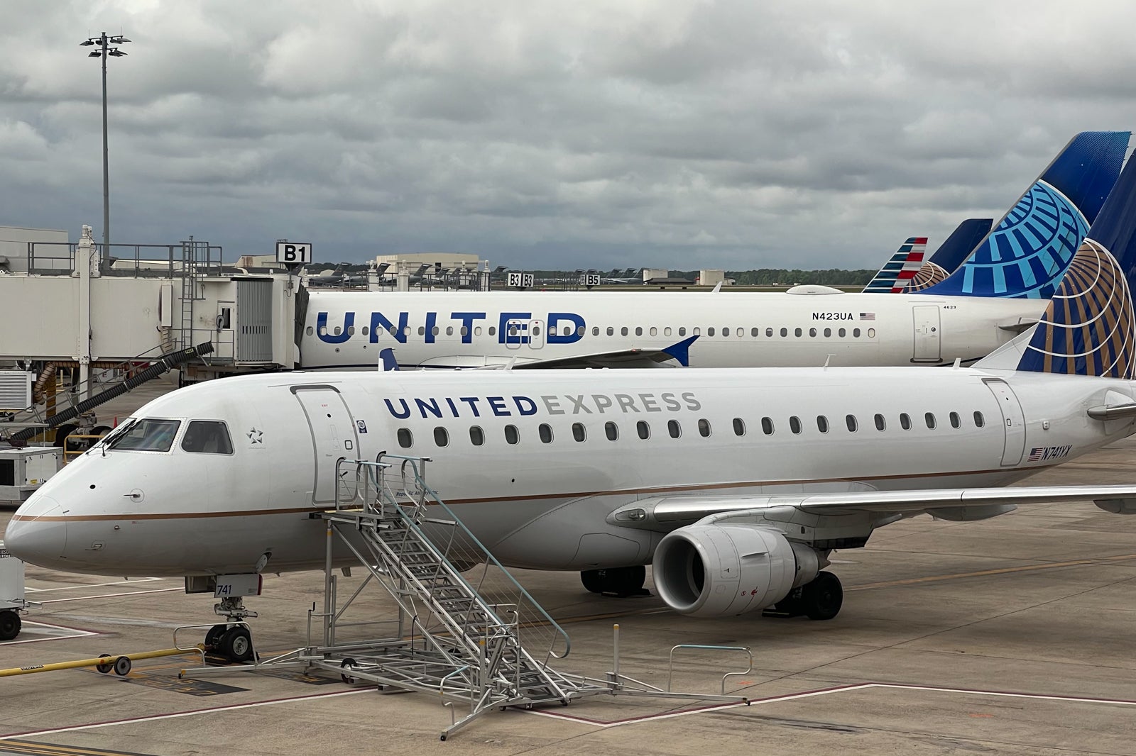 United is pulling out of 2 more US cities, ending service on long-time California route