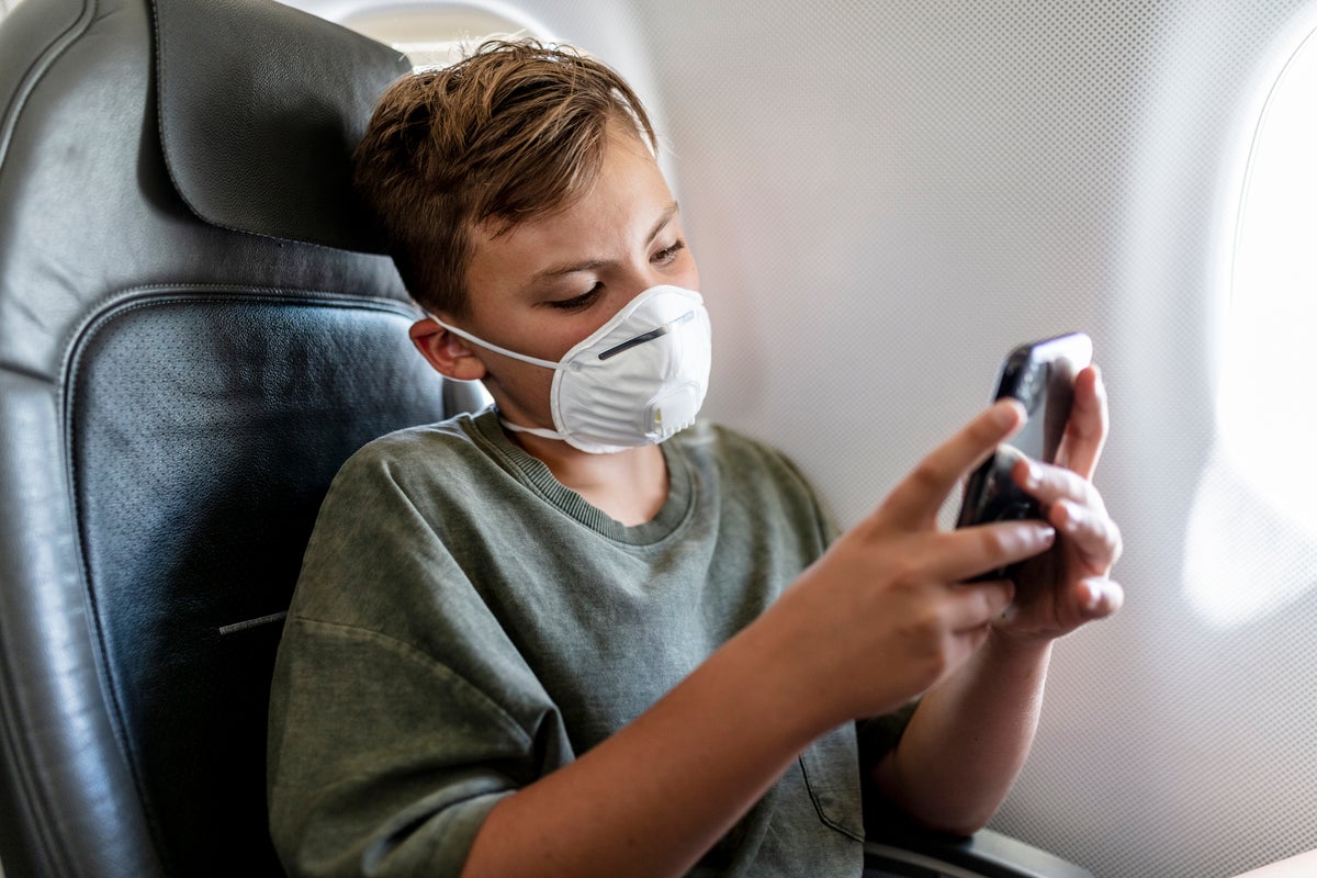 Tips if you want your child to wear a mask on their next flight The