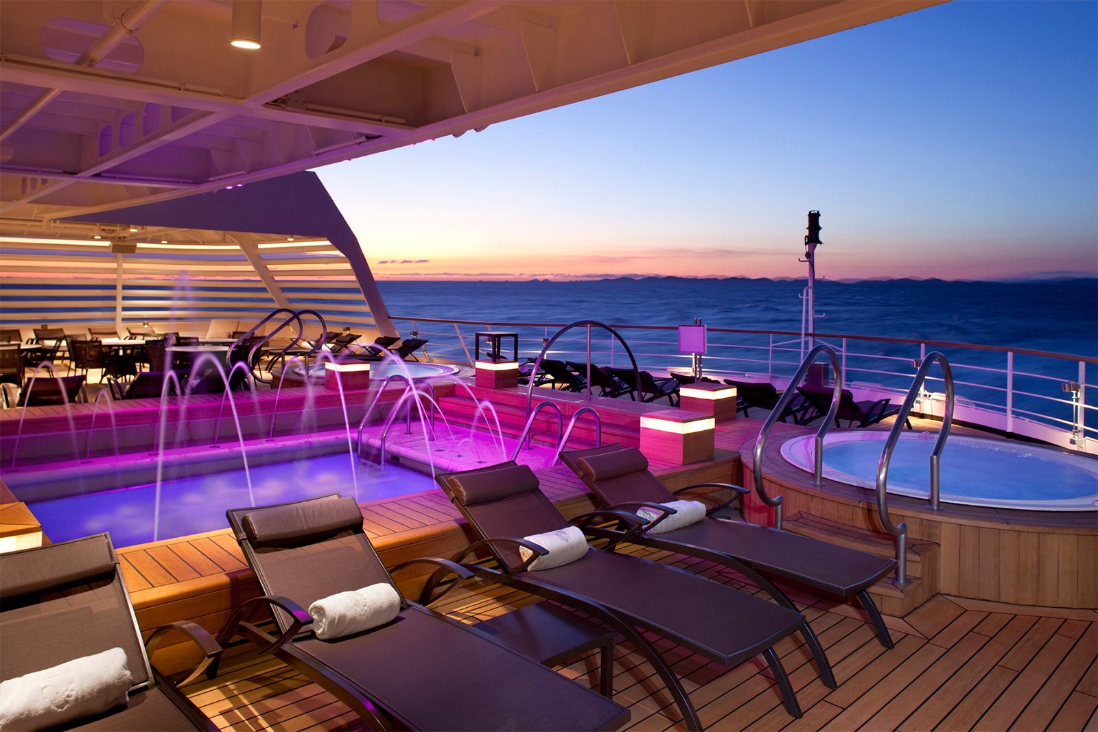 cruise top deck