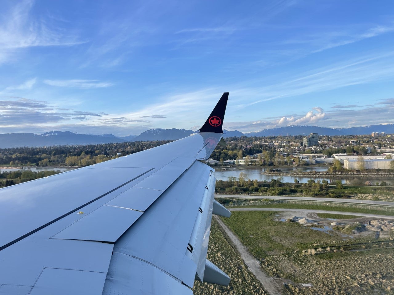 Air Canada landing in Vancouver