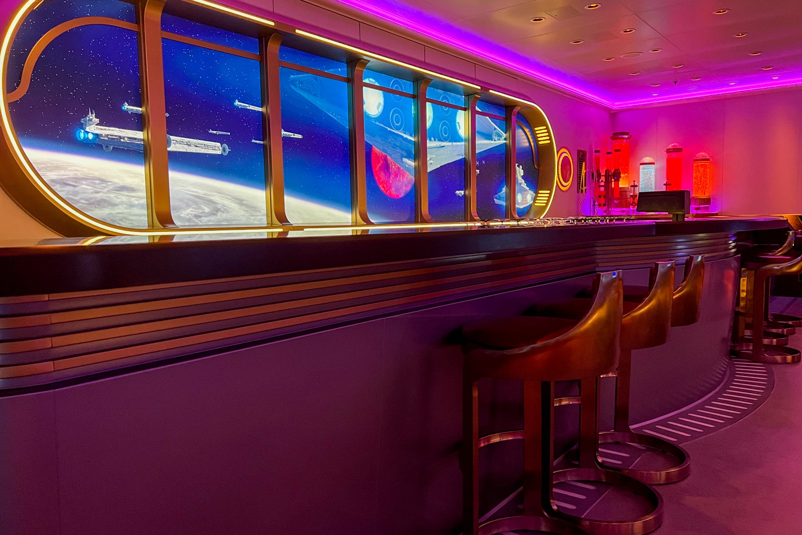 New Star Wars: Hyperspace Lounge bar opens on Disney Wish: Here's what ...