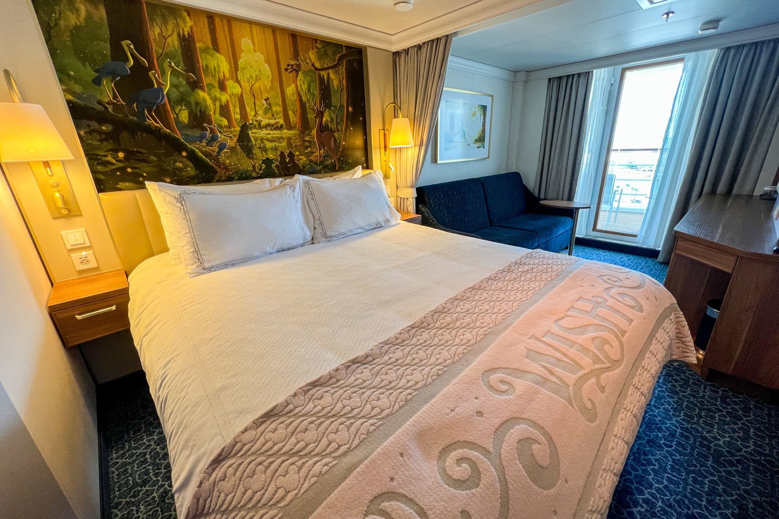 inside cabins on cruise ships