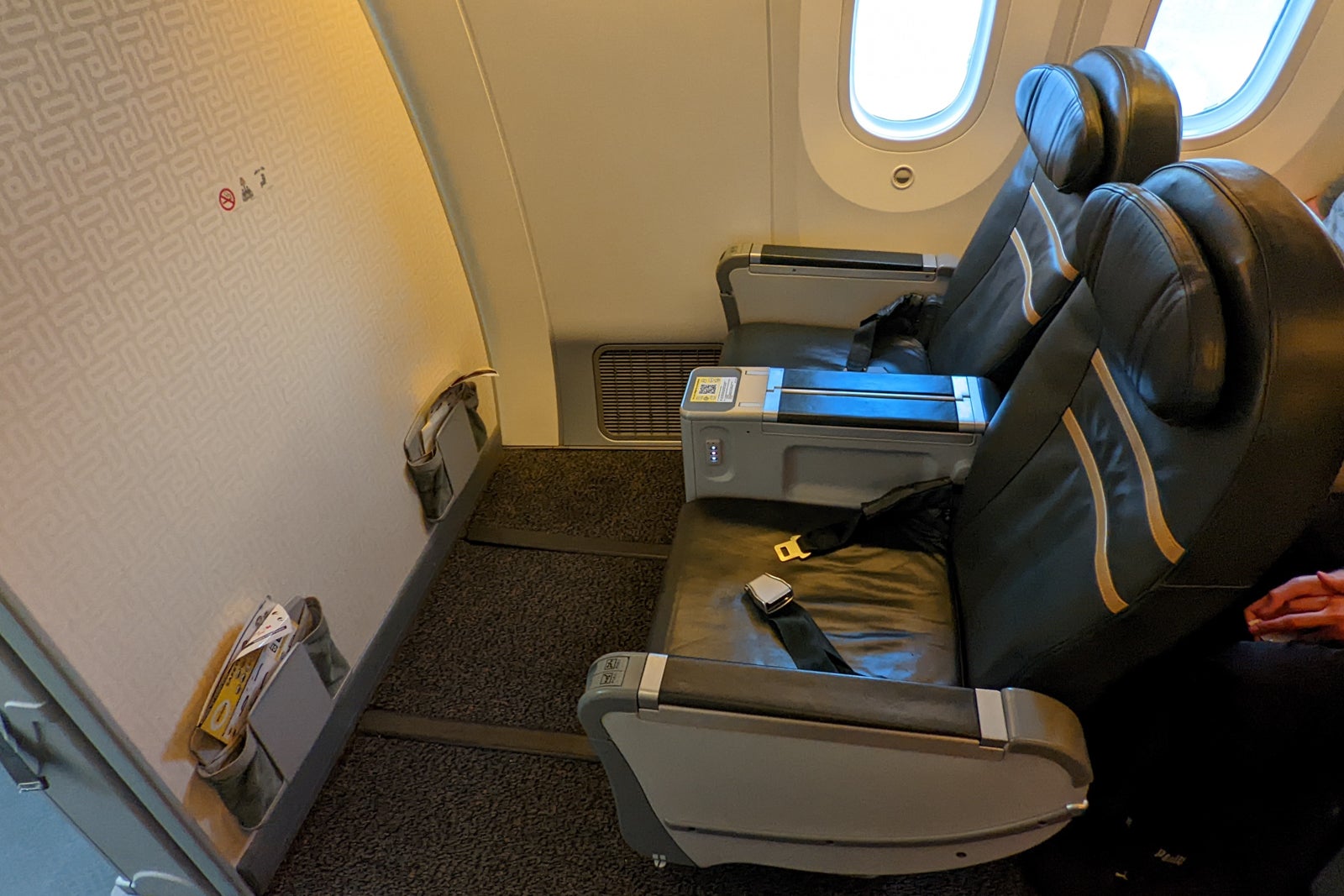 15 hours on a lowcost airline Flying Scoot from Singapore to London