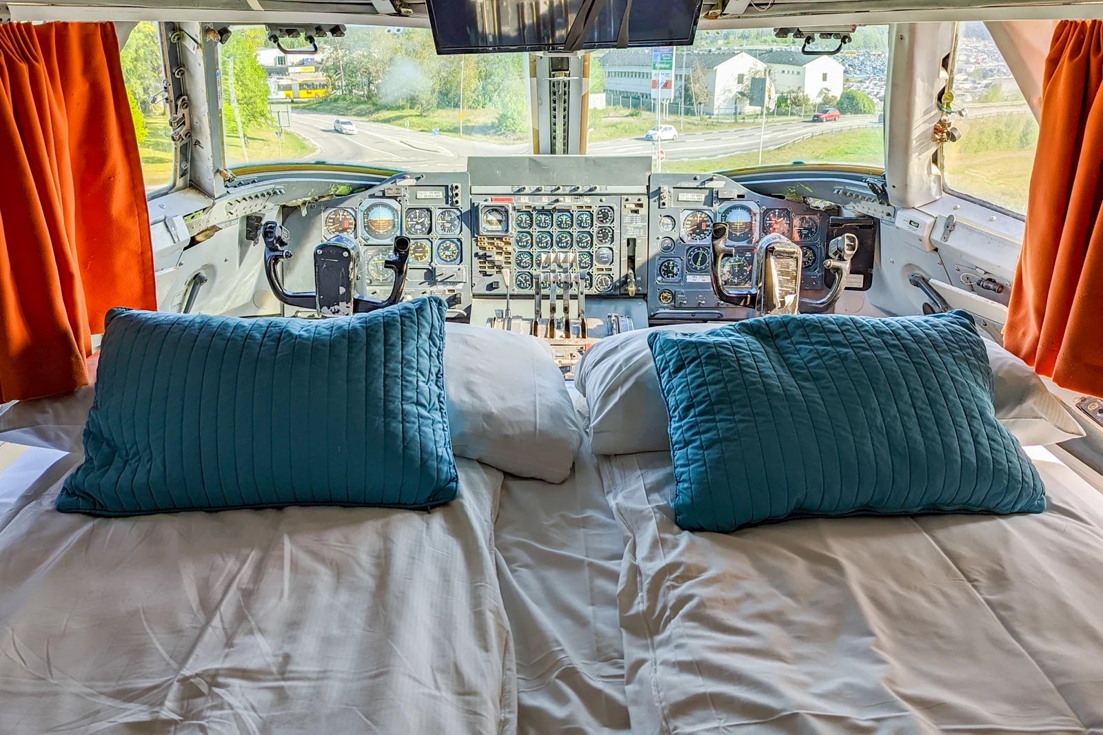 cockpit suite